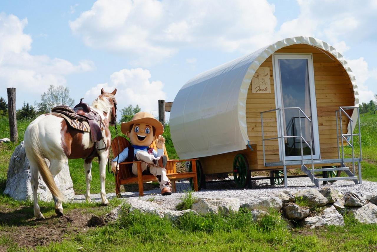 Cowboy'S Land Hotel Visnja Gora Luaran gambar