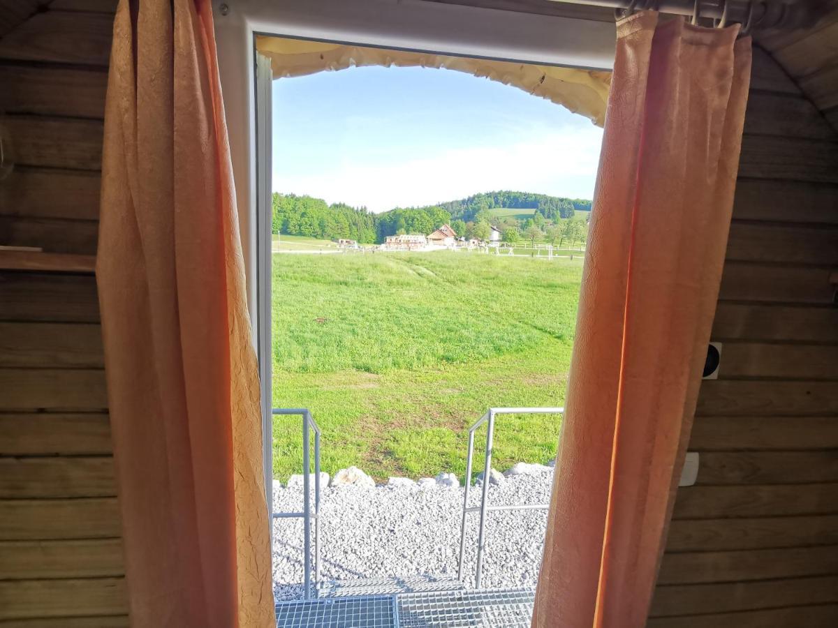 Cowboy'S Land Hotel Visnja Gora Luaran gambar