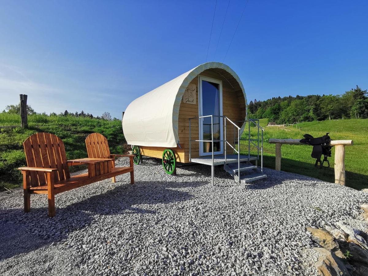 Cowboy'S Land Hotel Visnja Gora Luaran gambar