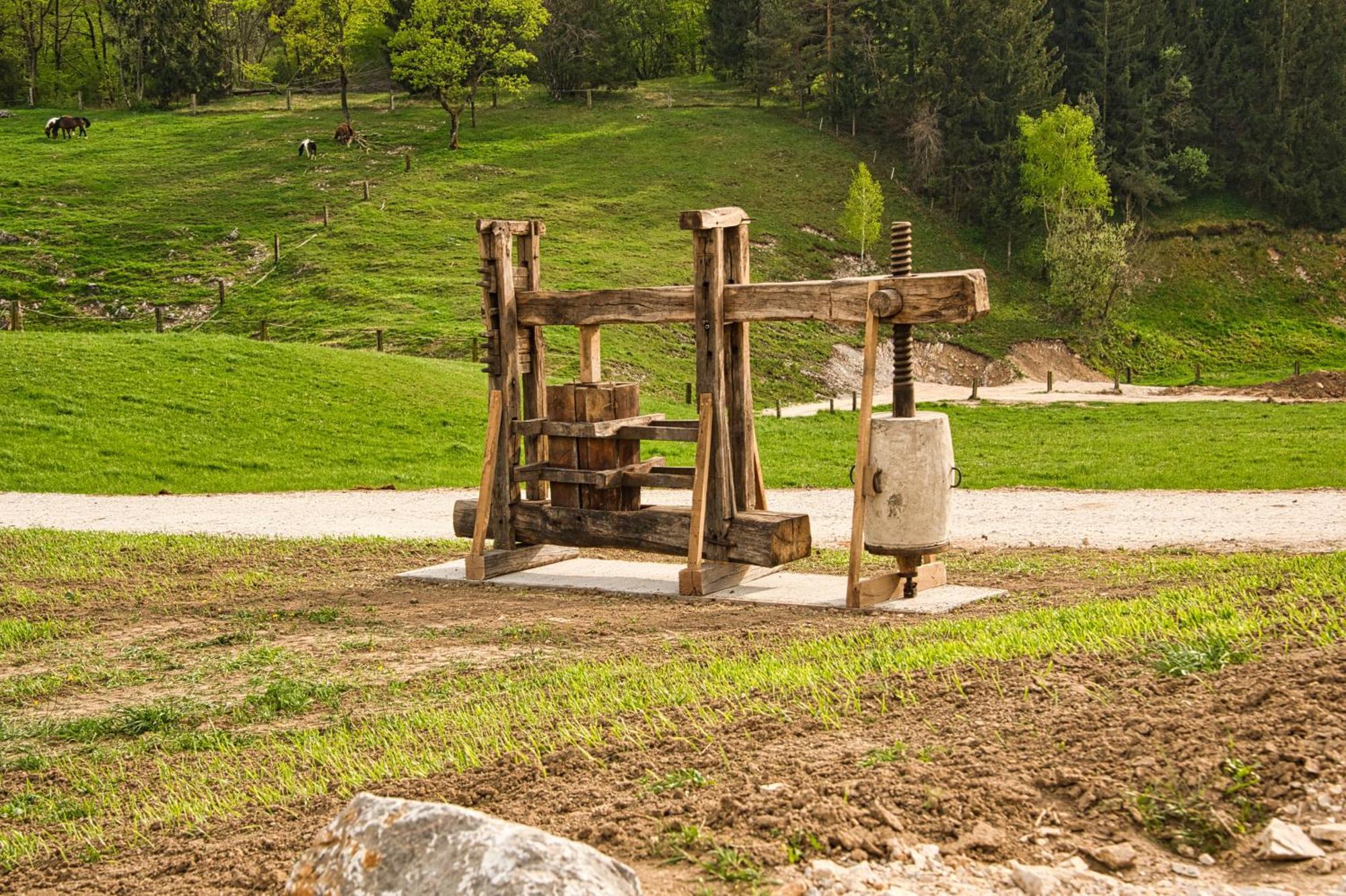 Cowboy'S Land Hotel Visnja Gora Luaran gambar