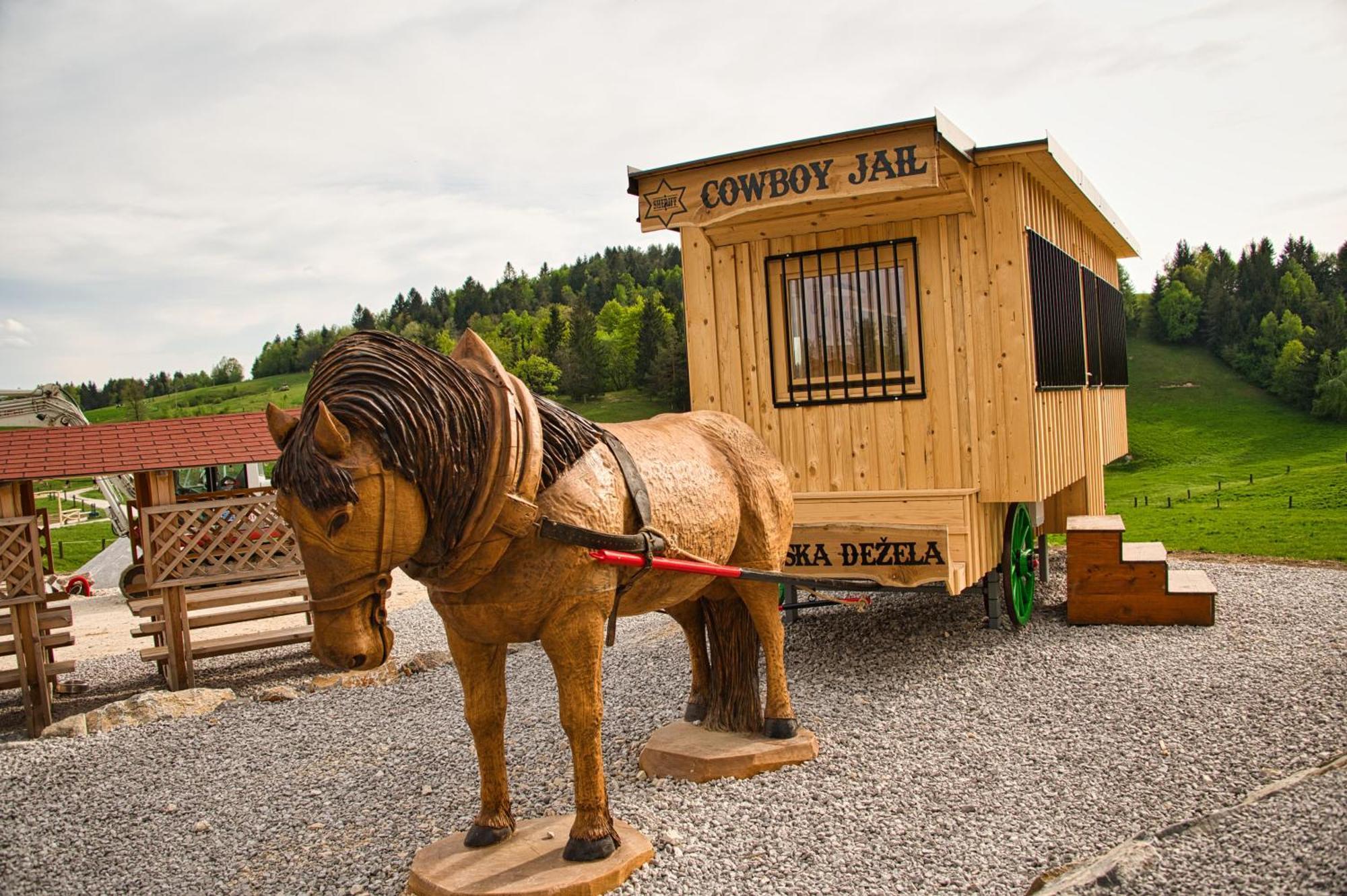 Cowboy'S Land Hotel Visnja Gora Luaran gambar